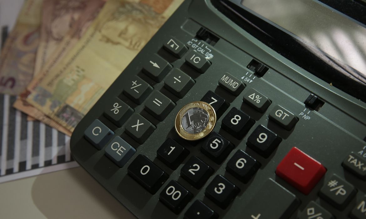 Economia, desenvolvimento e eficiência adaptativa