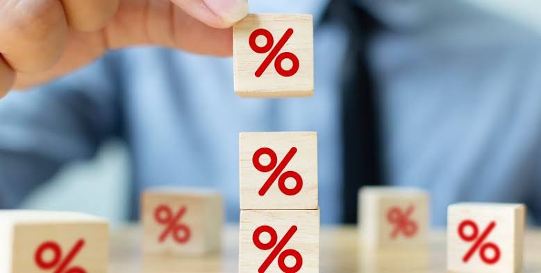 A taxa Selic e economia real no Brasil
